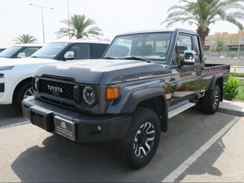 Toyota  Land Cruiser  LX  2026  Automatic  0 Km  6 Cylinder  Four Wheel Drive (4WD)  Pick Up  Gray  With Warranty