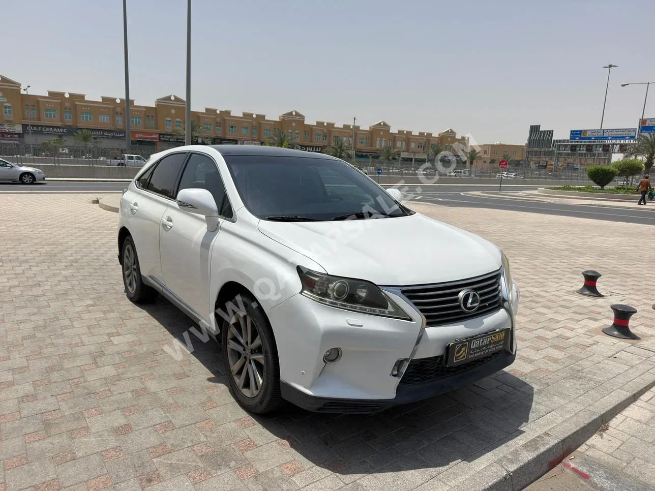 Lexus  RX  350  2013  Automatic  128,000 Km  6 Cylinder  Four Wheel Drive (4WD)  SUV  White