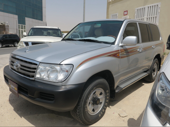 تويوتا  لاند كروزر  جي اكس  2005  عادي  137,000 كم  6 سلندر  دفع رباعي  اس يو في  فضي