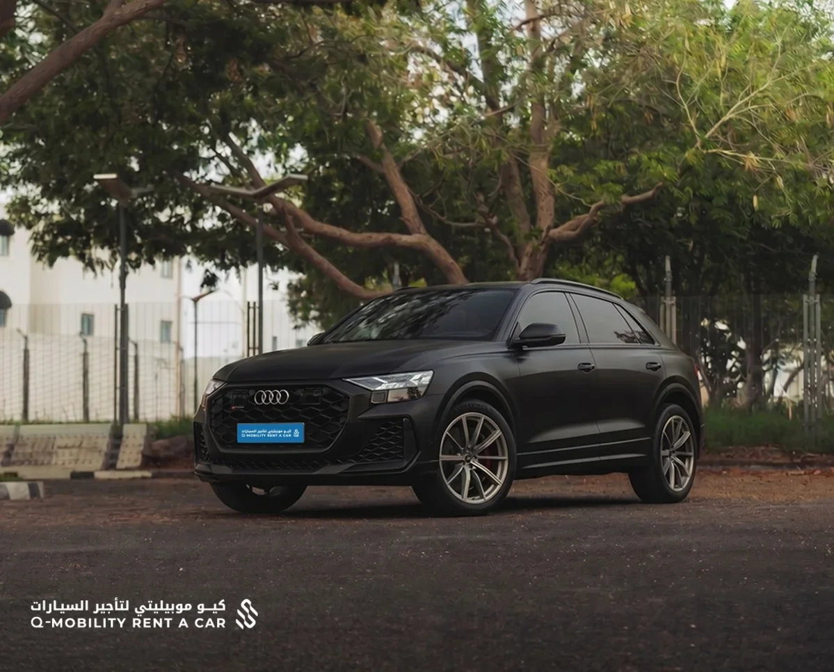 Audi  RSQ8  8 Cylinder  SUV 4x4  Black  2025