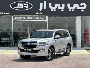 Toyota  Land Cruiser  GXR- Grand Touring  2020  Automatic  23,000 Km  8 Cylinder  Four Wheel Drive (4WD)  SUV  Silver