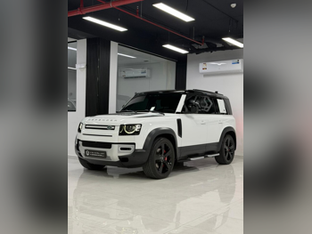 Land Rover Defender 110 SE 2023 Automatic 45,000 Km 6 Cylinder Four Wheel Drive (4WD) SUV White With Warranty