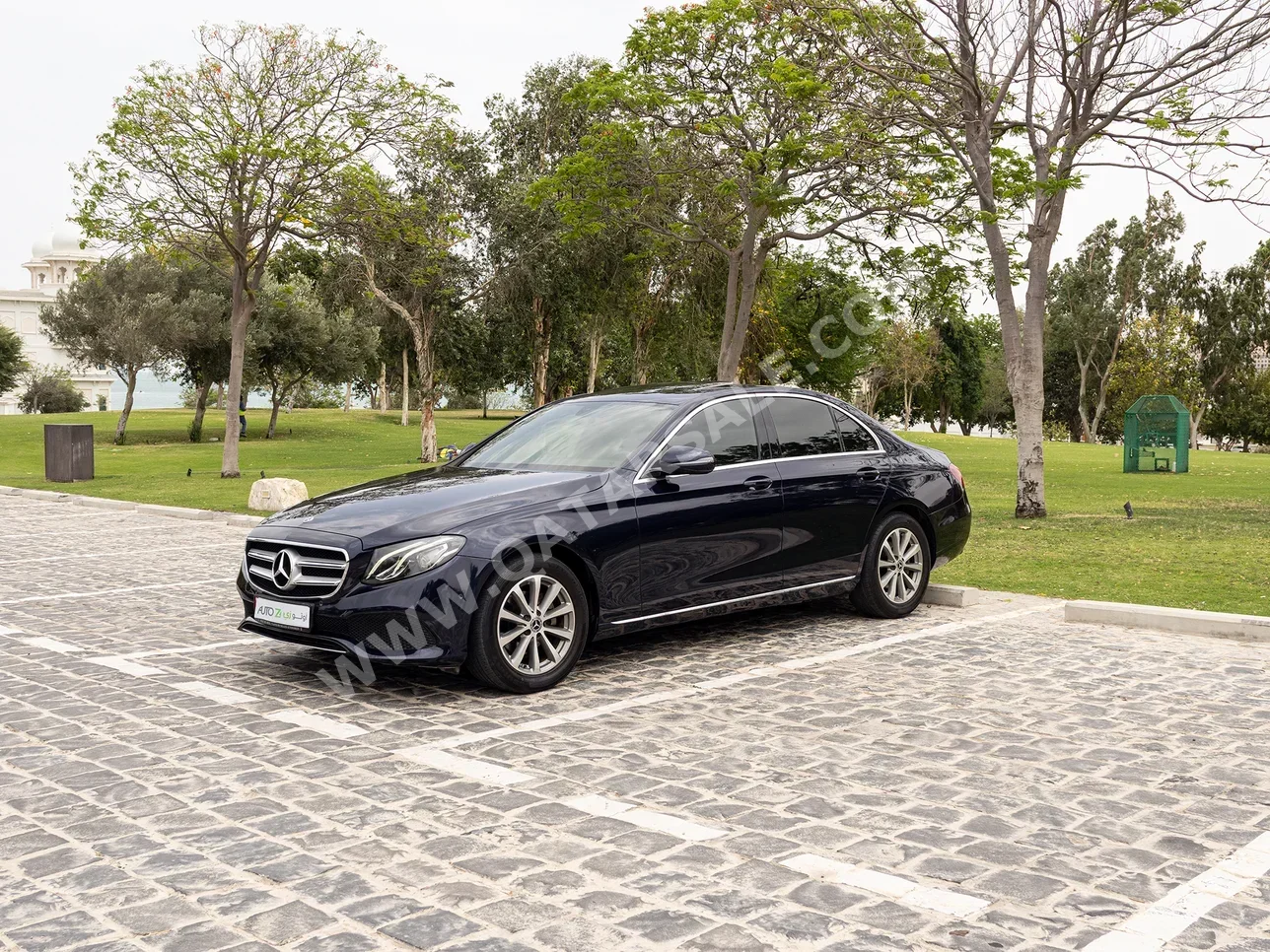 Mercedes-Benz  E-Class  200  2019  Automatic  168,700 Km  4 Cylinder  Rear Wheel Drive (RWD)  Sedan  Dark Blue