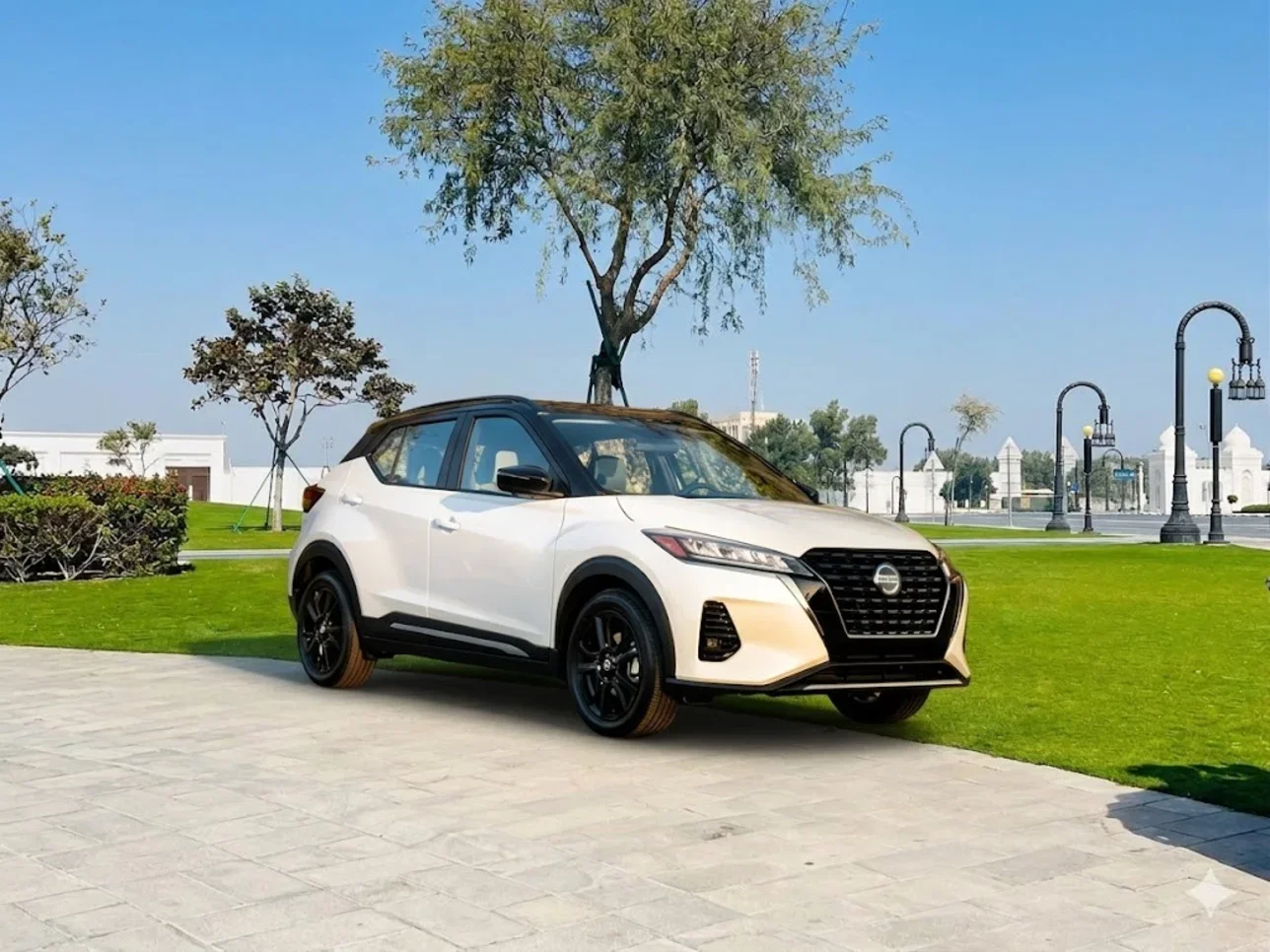 Nissan  Kicks  4 Cylinder  SUV 2x4  White  2024