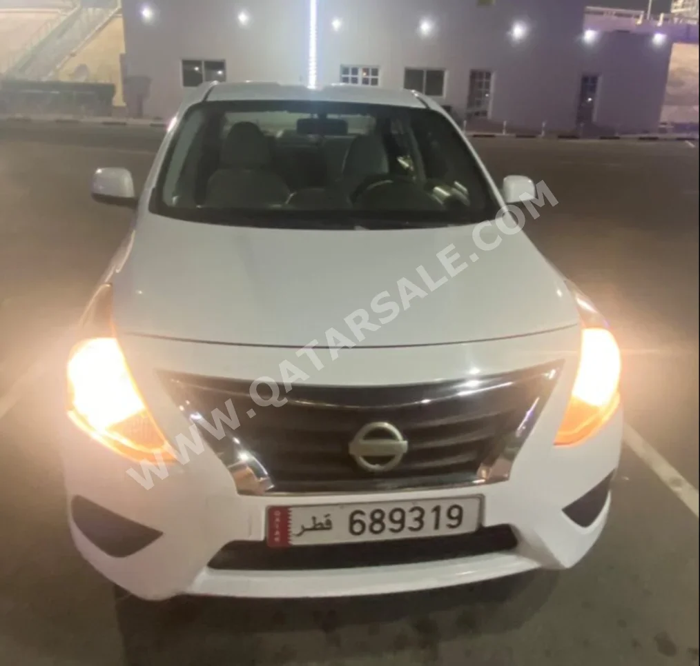 Nissan  Sunny  2016  Automatic  218,000 Km  4 Cylinder  Front Wheel Drive (FWD)  Sedan  White