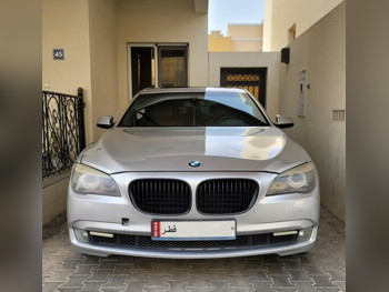 بي ام دبليو  الفئة - السابعة  740 Li  2012  اوتوماتيك  180,000 كم  6 سلندر  دفع خلفي  سيدان  فضي