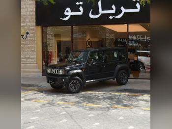 سوزوكي  جمني  2026  اوتوماتيك  8,650 كم  4 سلندر  دفع رباعي  اس يو في  أسود  تحت الضمان