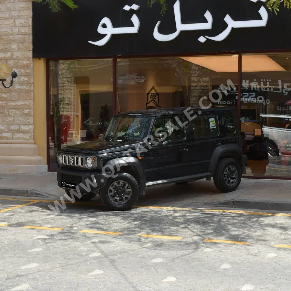 سوزوكي  جمني  2026  اوتوماتيك  8,650 كم  4 سلندر  دفع رباعي  اس يو في  أسود  تحت الضمان