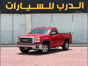 GMC  Sierra  1500  2014  Automatic  170,000 Km  8 Cylinder  Four Wheel Drive (4WD)  Pick Up  Red
