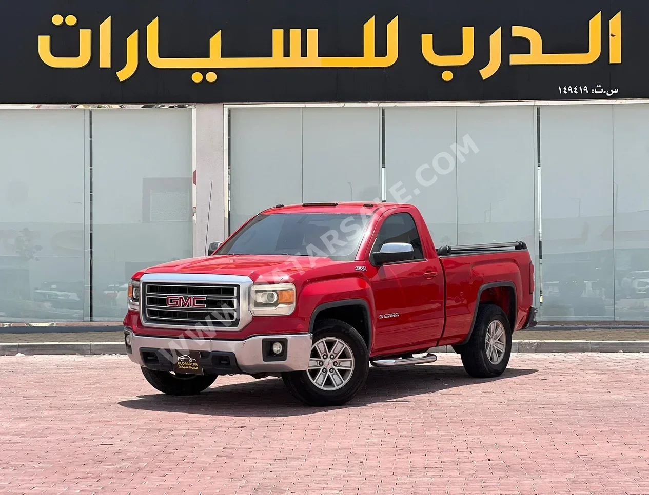GMC  Sierra  1500  2014  Automatic  170,000 Km  8 Cylinder  Four Wheel Drive (4WD)  Pick Up  Red