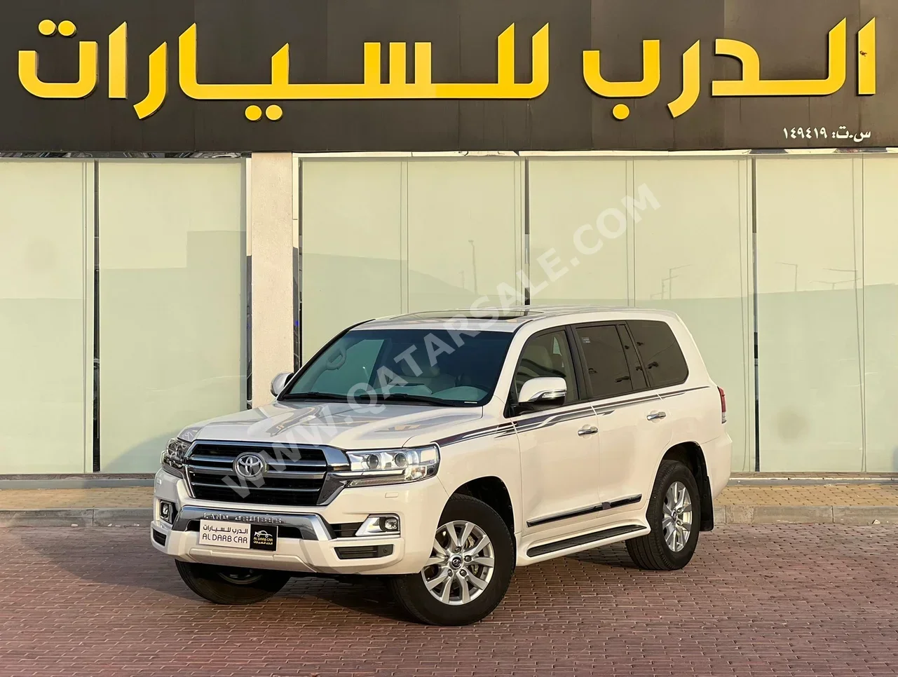 تويوتا لاند كروزر جي اكس ار 2020 اوتوماتيك 108,000 كم 8 سلندر دفع رباعي اس يو في أبيض