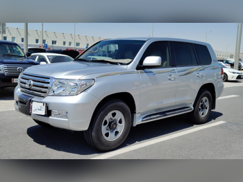 تويوتا  لاند كروزر  جي اكس ار  2008  عادي  340,000 كم  6 سلندر  دفع رباعي  اس يو في  فضي