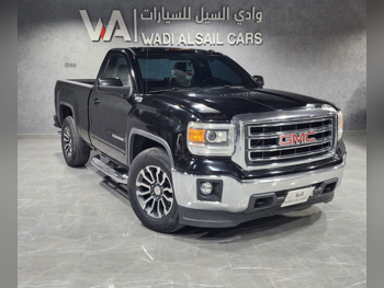 GMC Sierra 1500 2015 Automatic 273,000 Km 8 Cylinder Four Wheel Drive (4WD) Pick Up Black