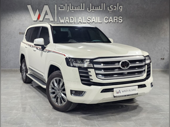 Toyota  Land Cruiser  GXR Twin Turbo  2026  Automatic  2,700 Km  6 Cylinder  Four Wheel Drive (4WD)  SUV  White  With Warranty