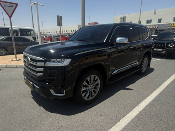 Toyota  Land Cruiser  VXR Twin Turbo  2024  Automatic  60,000 Km  6 Cylinder  Four Wheel Drive (4WD)  SUV  Black  With Warranty