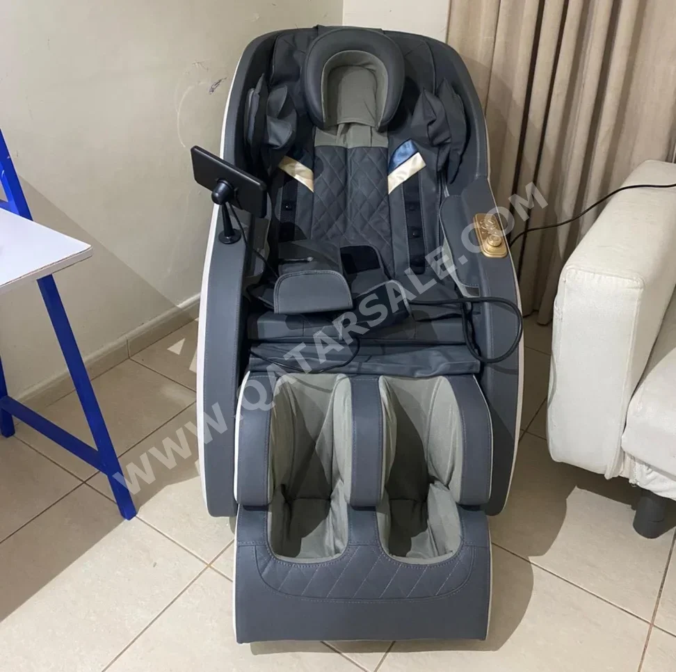 Massage Chair BestMassage  White  China  M8  All Body  4D