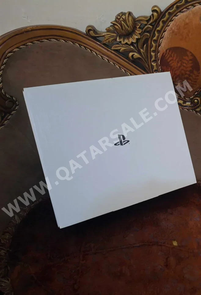 Video Games Consoles - Sony  - PlayStation 5 Digital  - 825 GB