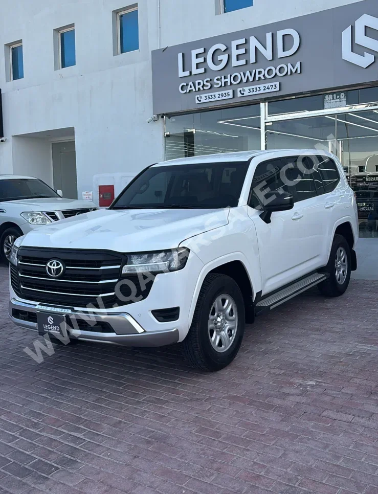 Toyota  Land Cruiser  GX  2022  Automatic  191,000 Km  6 Cylinder  Four Wheel Drive (4WD)  SUV  White