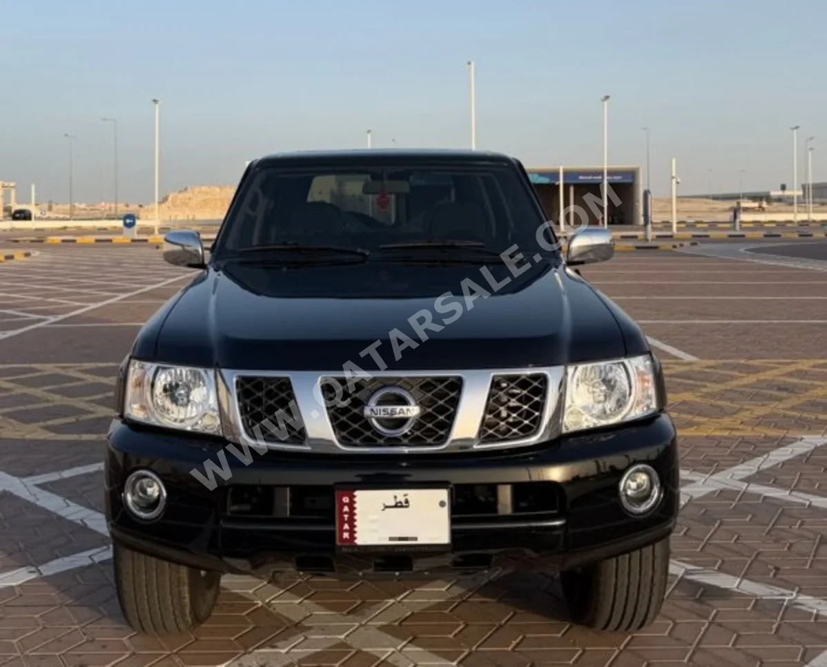 Nissan  Patrol  Safari The Legend  2024  Manual  8,000 Km  6 Cylinder  Four Wheel Drive (4WD)  SUV  Black  With Warranty