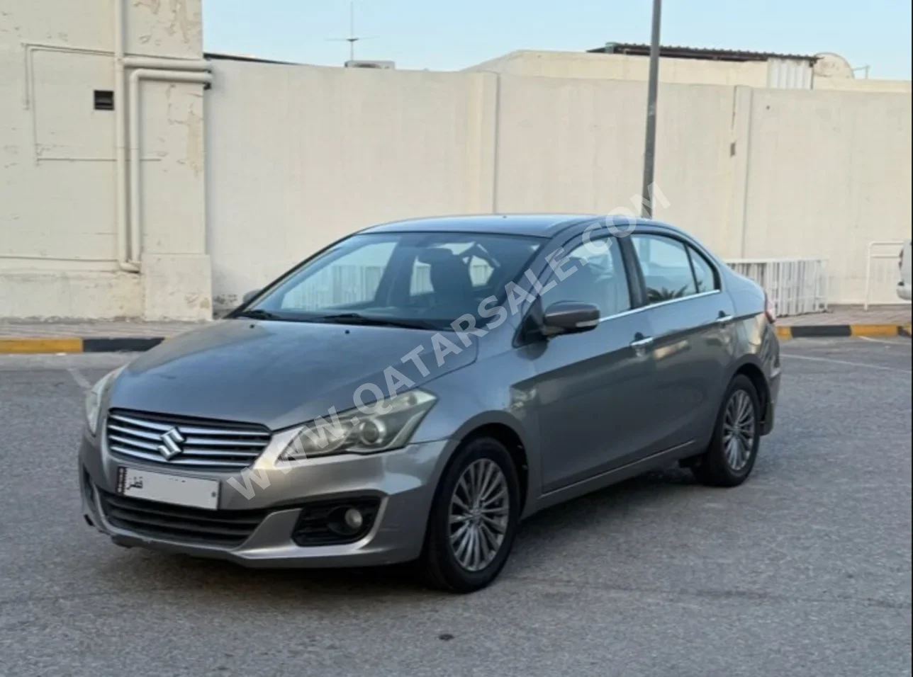 Suzuki  Ciaz  2015  Automatic  252,000 Km  4 Cylinder  Front Wheel Drive (FWD)  Sedan  Gray