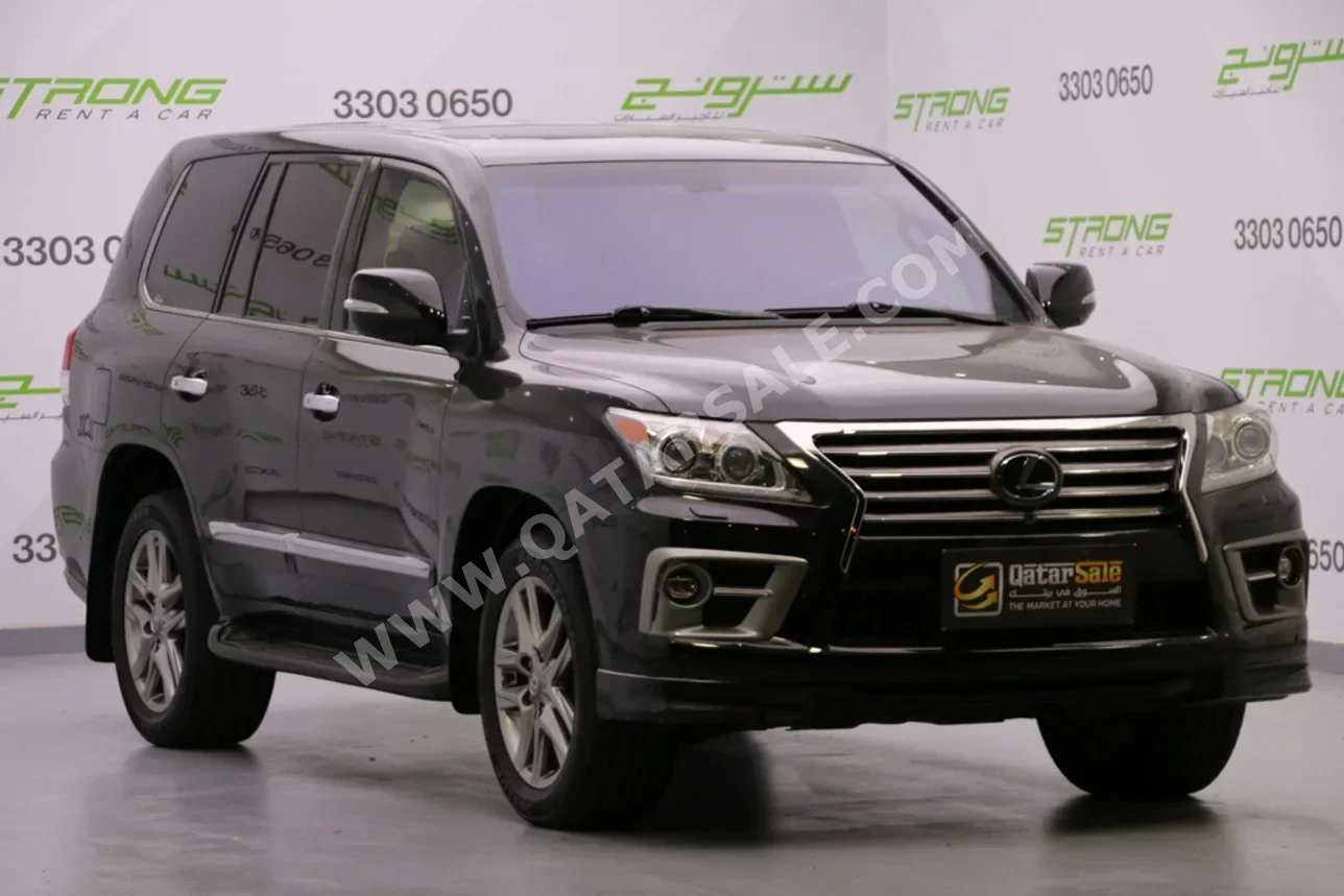 لكزس ال اكس 570 2015 اوتوماتيك 150,000 كم 8 سلندر دفع رباعي اس يو في أسود