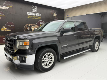 GMC Sierra 1500 2014 Automatic 245,000 Km 8 Cylinder Four Wheel Drive (4WD) Pick Up Gray