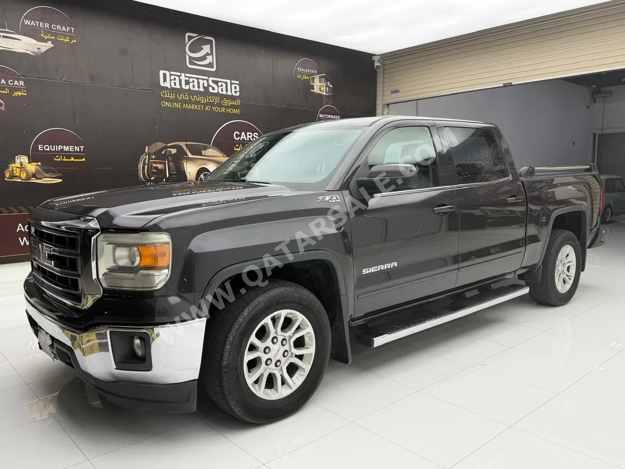 GMC  Sierra  1500  2014  Automatic  245,000 Km  8 Cylinder  Four Wheel Drive (4WD)  Pick Up  Gray