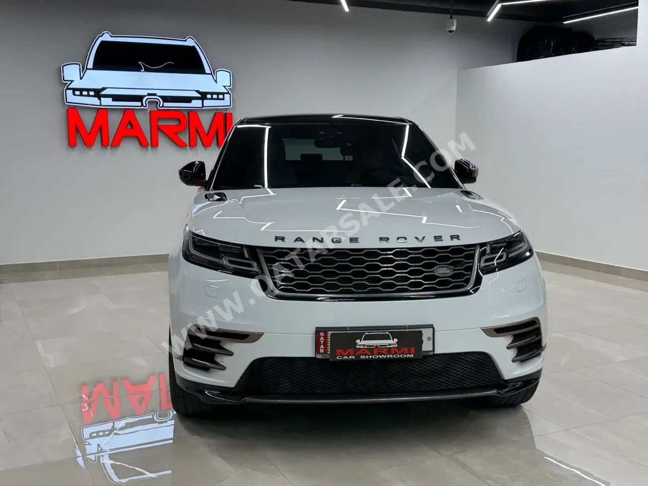 Land Rover  Range Rover  Velar  2018  Automatic  105,000 Km  4 Cylinder  Four Wheel Drive (4WD)  SUV  White