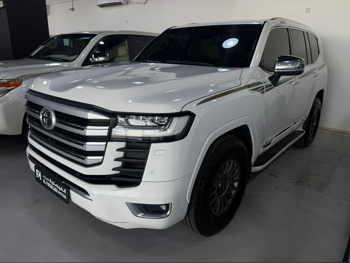 Toyota  Land Cruiser  VX Twin Turbo  2022  Automatic  141,000 Km  6 Cylinder  Four Wheel Drive (4WD)  SUV  White