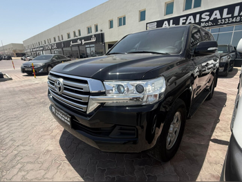 Toyota  Land Cruiser  GXR  2019  Automatic  340,000 Km  6 Cylinder  Four Wheel Drive (4WD)  SUV  Black