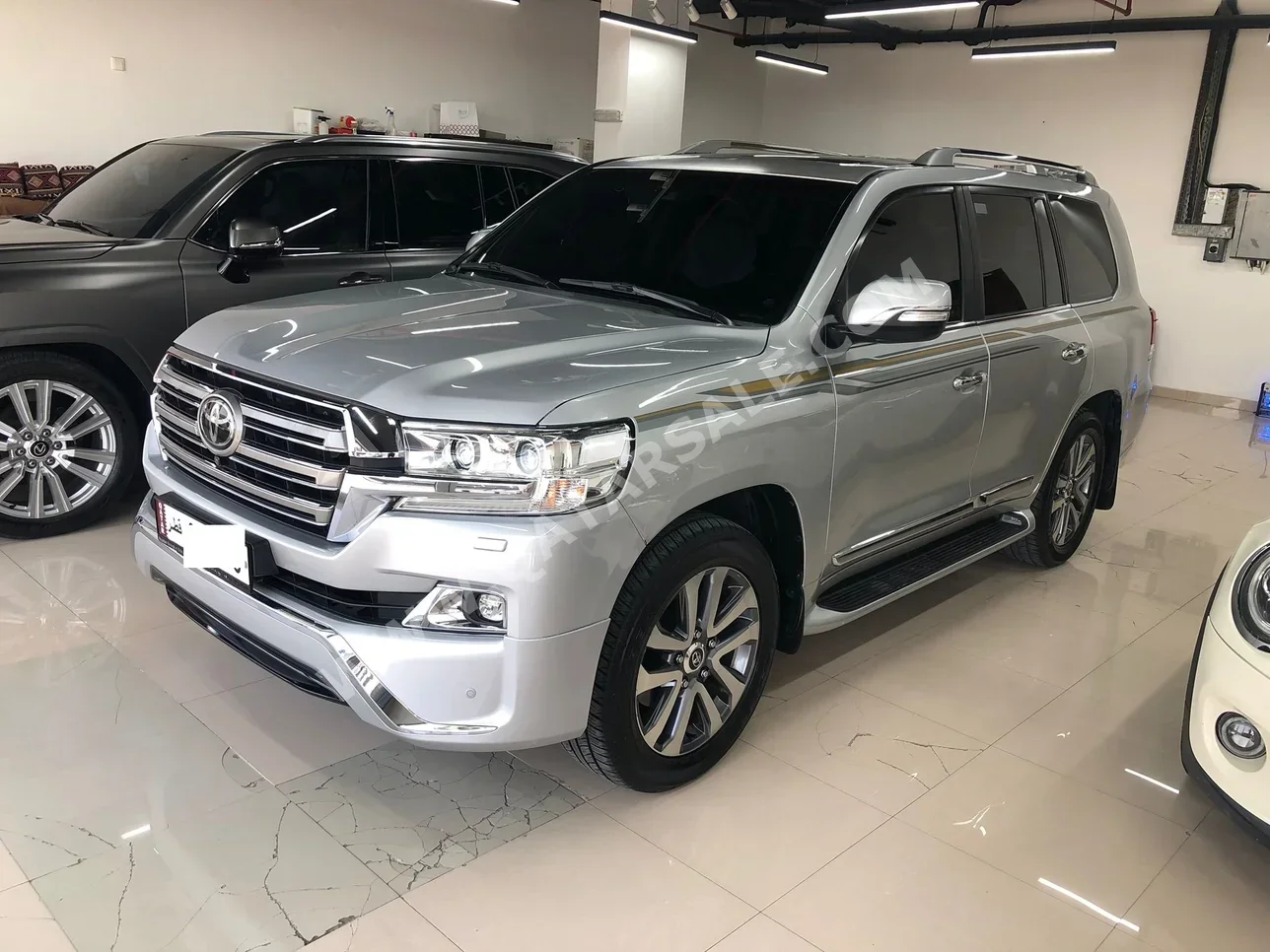 Toyota  Land Cruiser  VXS  2016  Automatic  310,700 Km  8 Cylinder  Four Wheel Drive (4WD)  SUV  Silver
