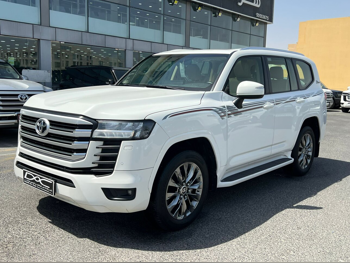 Toyota  Land Cruiser  GXR Twin Turbo  2022  Automatic  268,000 Km  6 Cylinder  Four Wheel Drive (4WD)  SUV  White