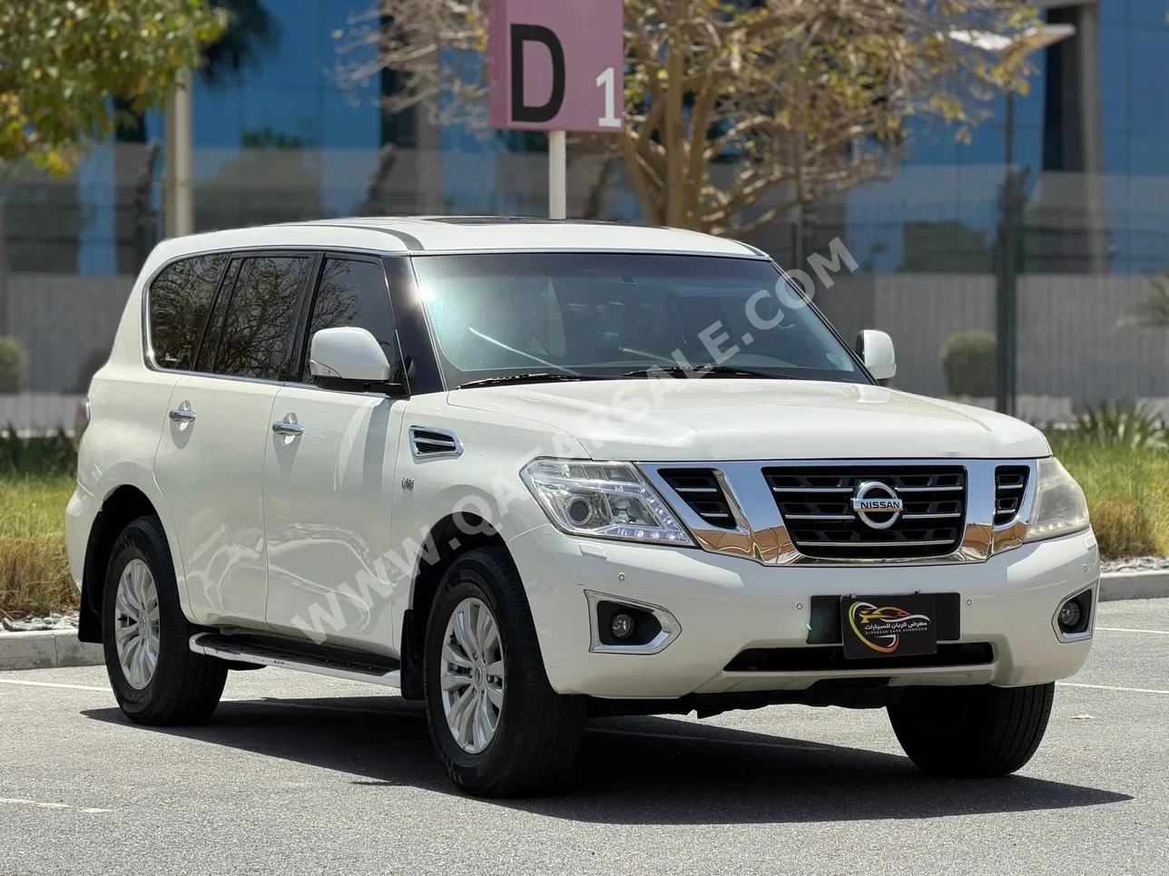 Nissan  Patrol  SE  2015  Automatic  315,000 Km  8 Cylinder  Four Wheel Drive (4WD)  SUV  White