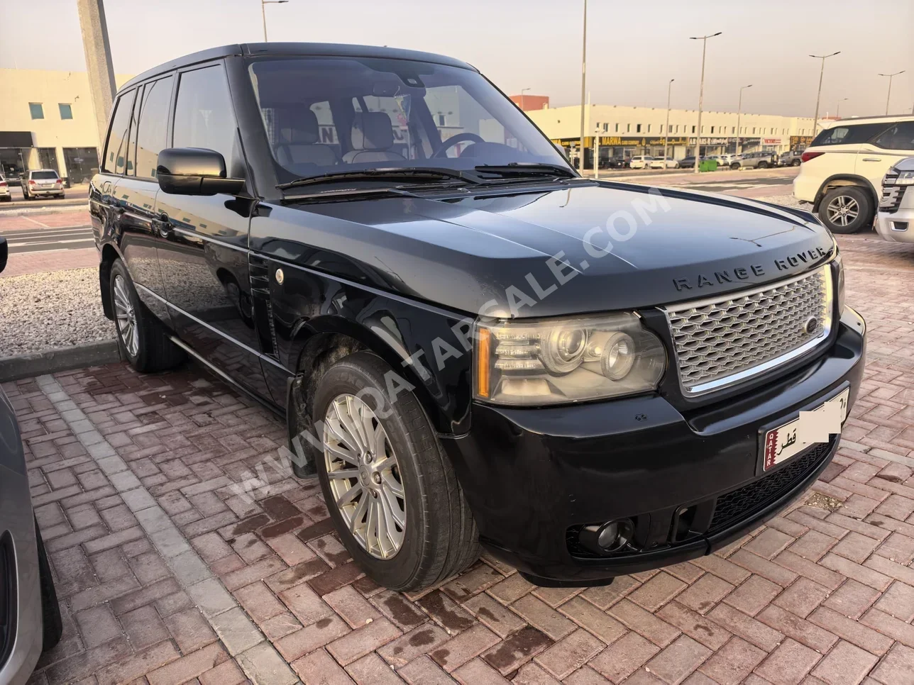 Land Rover  Range Rover  Vogue HSE  2011  Automatic  219,000 Km  8 Cylinder  Four Wheel Drive (4WD)  SUV  Black