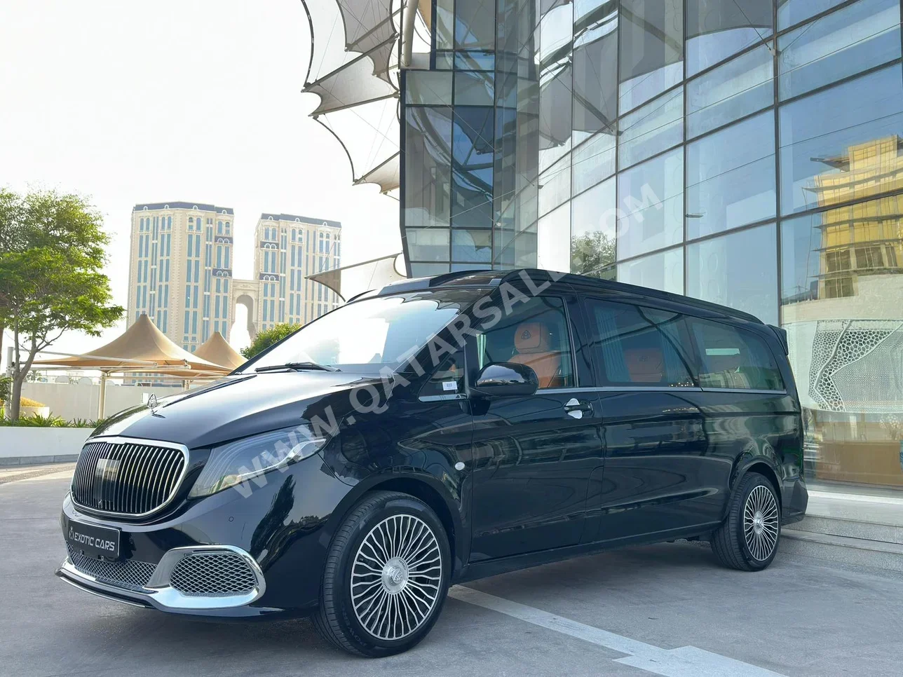 Mercedes-Benz  Maybach  V-Class  2025  Automatic  0 Km  4 Cylinder  All Wheel Drive (AWD)  Van / Bus  Black  With Warranty