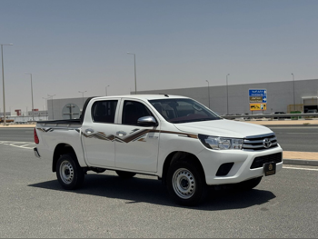 Toyota  Hilux  2024  Manual  68,000 Km  4 Cylinder  Four Wheel Drive (4WD)  Pick Up  White