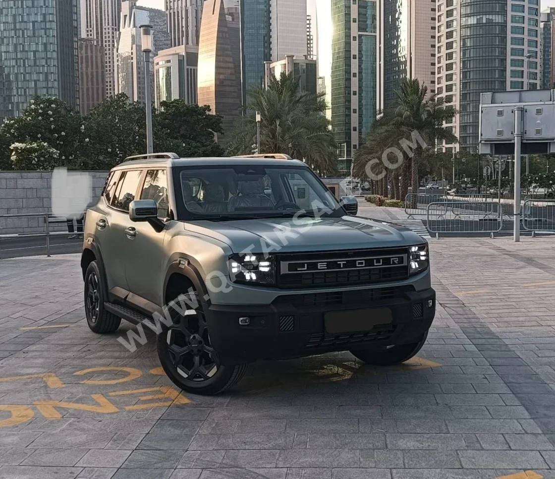 Jetour  T1  Luxury  2026  Automatic  0 Km  4 Cylinder  Four Wheel Drive (4WD)  SUV  Gray  With Warranty