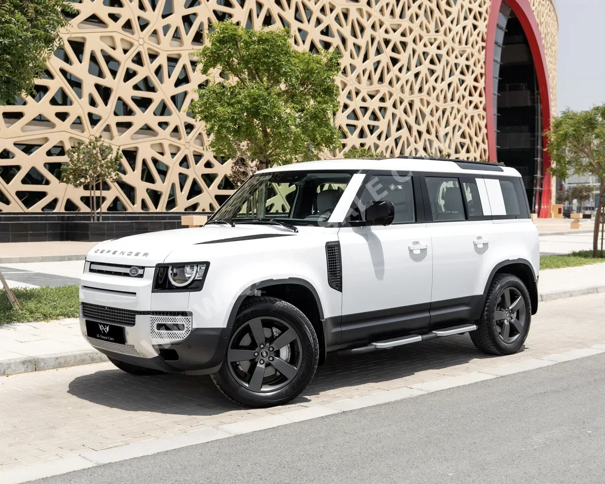 Land Rover  Defender  110 S  2025  Automatic  36,000 Km  6 Cylinder  Four Wheel Drive (4WD)  SUV  White  With Warranty