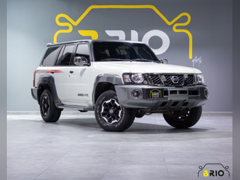 Nissan  Patrol  Super Safari  2022  Manual  78,000 Km  6 Cylinder  Four Wheel Drive (4WD)  SUV  White