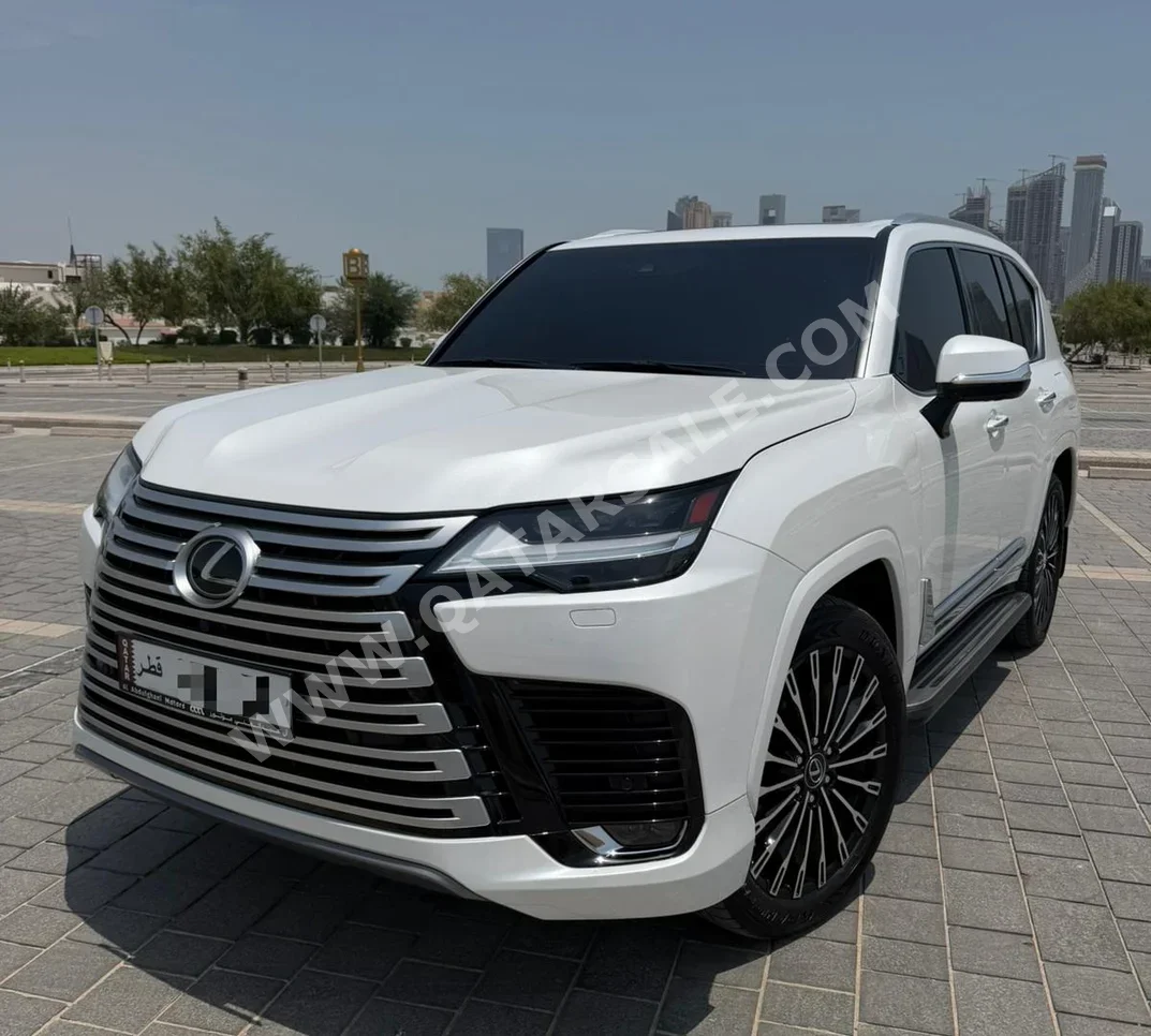 Lexus  LX  600 VIP  2023  Automatic  44,000 Km  6 Cylinder  Four Wheel Drive (4WD)  SUV  White  With Warranty