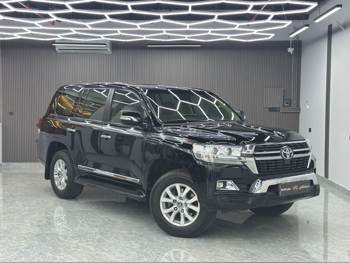 Toyota Land Cruiser GXR 2019 Automatic 200,000 Km 8 Cylinder Four Wheel Drive (4WD) SUV Black