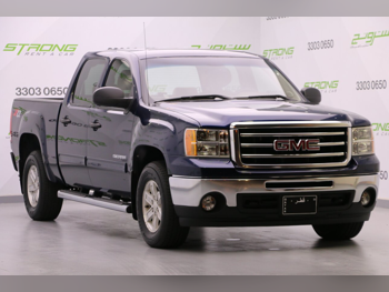 GMC Sierra 1500 2012 Automatic 225,000 Km 8 Cylinder Four Wheel Drive (4WD) Pick Up Dark Blue