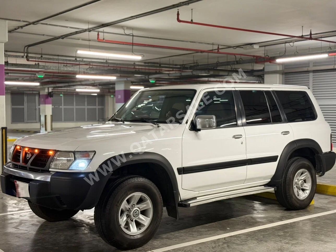 نيسان  باترول  سفاري  1998  عادي  295,000 كم  6 سلندر  دفع رباعي  اس يو في  أبيض
