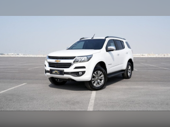 Chevrolet  TrailBlazer  LTZ  2019  Automatic  87,000 Km  6 Cylinder  Rear Wheel Drive (RWD)  SUV  White
