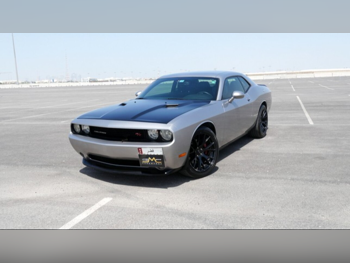 Dodge  Challenger  R/T  2013  Automatic  188,000 Km  8 Cylinder  Rear Wheel Drive (RWD)  Coupe / Sport  Phantom Grey  With Warranty