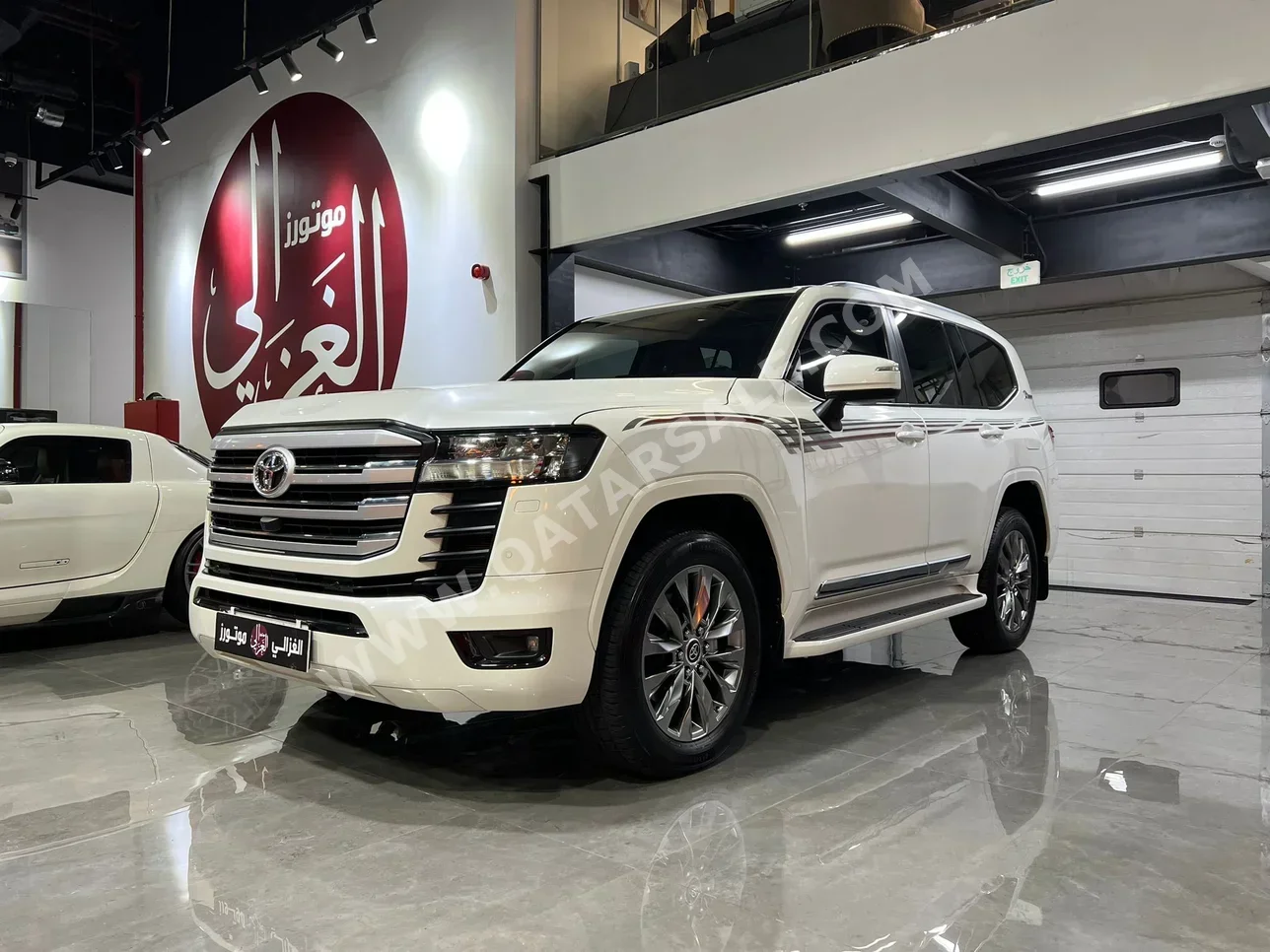 Toyota  Land Cruiser  GXR Twin Turbo  2022  Automatic  58,000 Km  6 Cylinder  Four Wheel Drive (4WD)  SUV  White