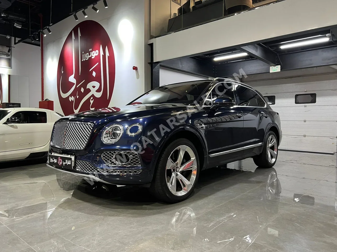 Bentley Bentayga 2018 Automatic 81,000 Km 12 Cylinder Four Wheel Drive (4WD) SUV Dark Blue