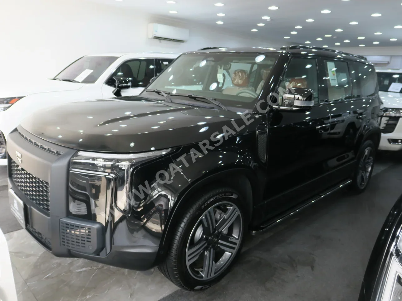 Rox Motor  Jishi  01  2026  Automatic  0 Km  4 Cylinder  Four Wheel Drive (4WD)  SUV  Black  With Warranty