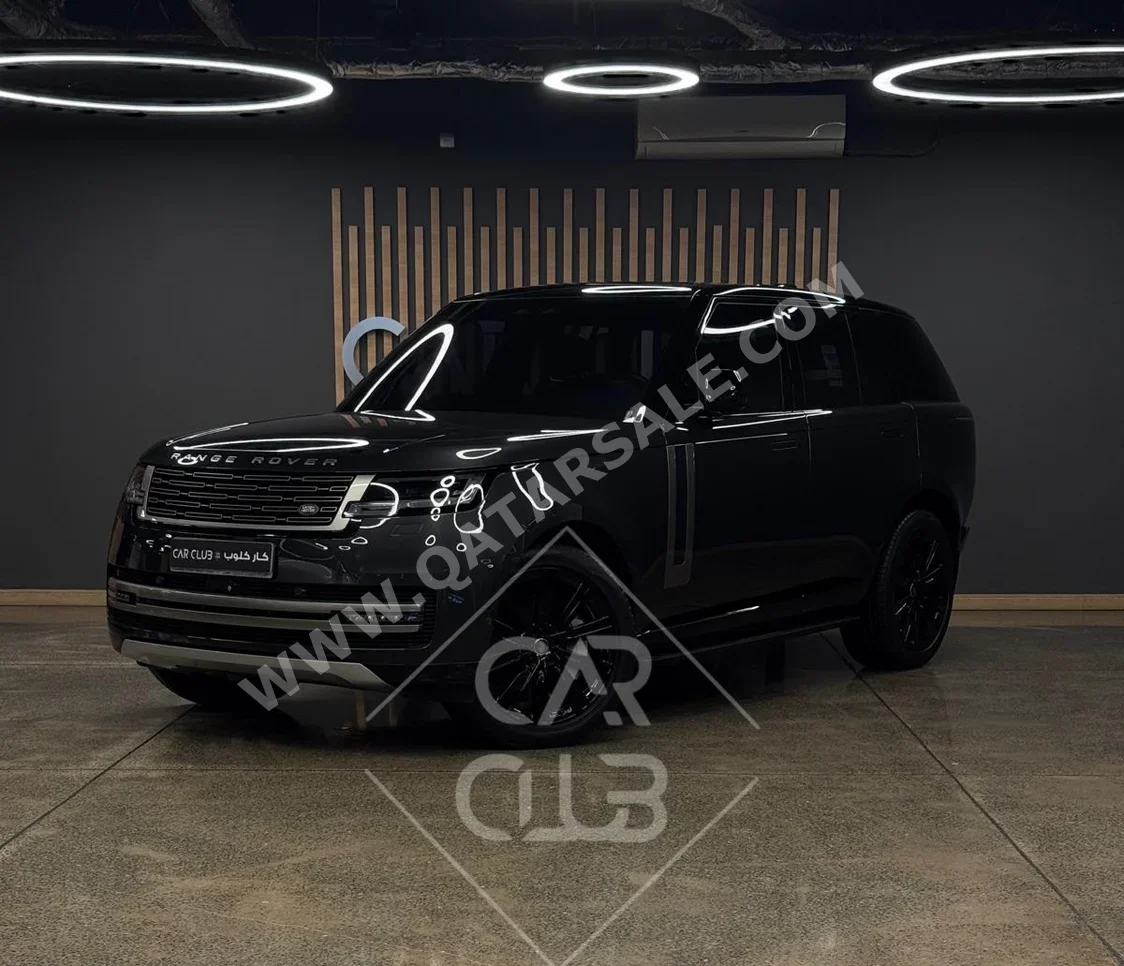 Land Rover  Range Rover  HSE  2023  Automatic  35,000 Km  8 Cylinder  Four Wheel Drive (4WD)  SUV  Black  With Warranty