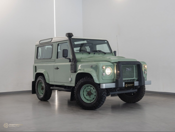 Land Rover  Defender  90 HERITAGE  2016  Manual  17,450 Km  6 Cylinder  Four Wheel Drive (4WD)  SUV  Green